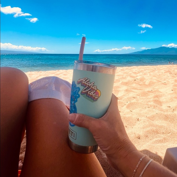 Meet your Posher, Jessica - Picture 1 of 1